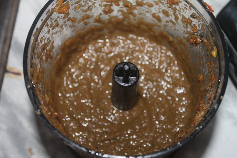 Zmielone warzywa z tabletkami i suchym